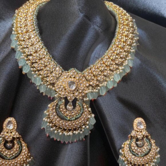 Exquisite Mint Green Kundan Polki Necklace Set - Picture 5 of 5